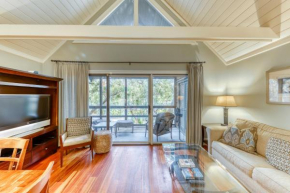 4285 Mariner's Watch Villa